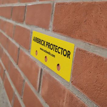 Contractor Airbrick Sticker 65mm x 215mm (100)