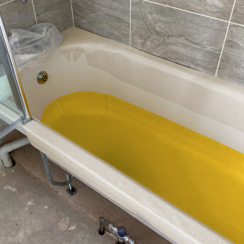 Bath Protection - Tecdura Stickymat FR (1.1mm x 1.04m x 10m)